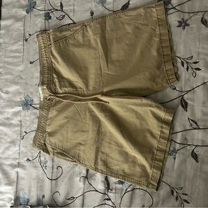 Aeropostale Men's Khaki Flat Front Shorts